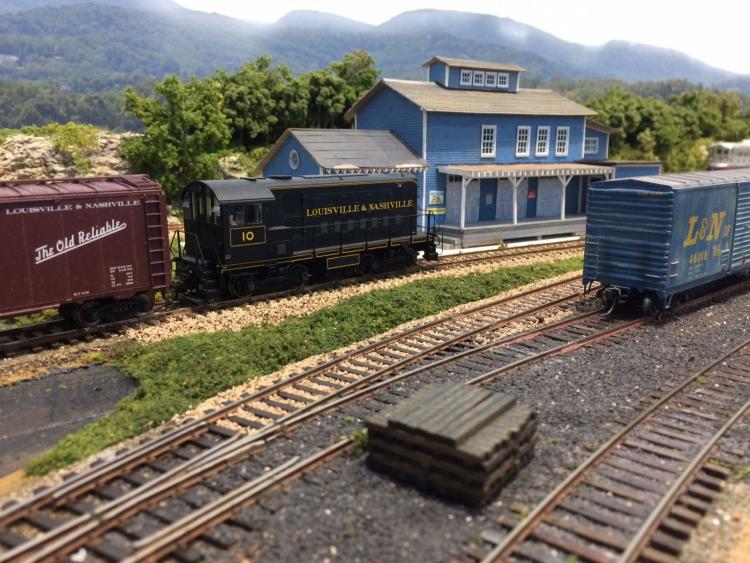 GROUND COVER FOR FREIGHT YARDS Model Railroad Hobbyist magazine